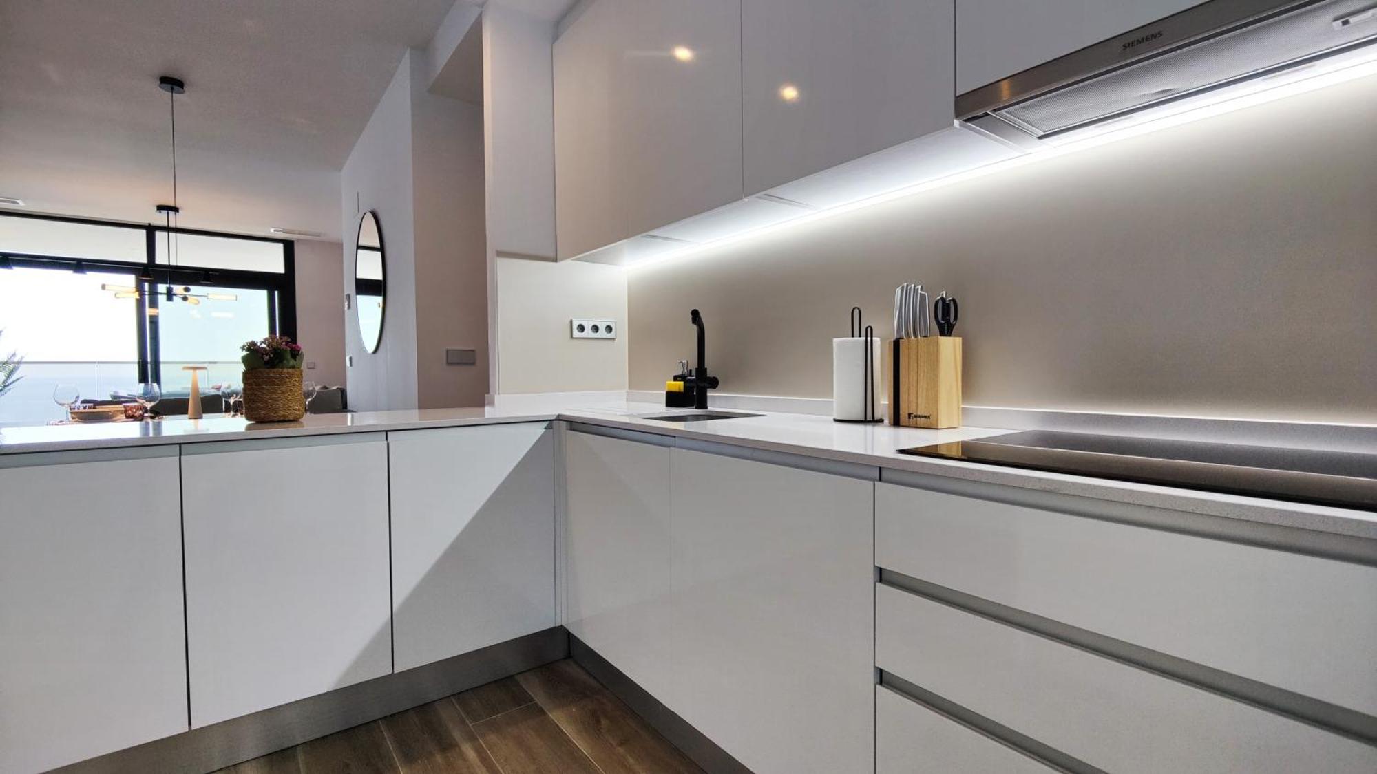 Sunset Cliffs Modern Apartment Benidorm Esterno foto